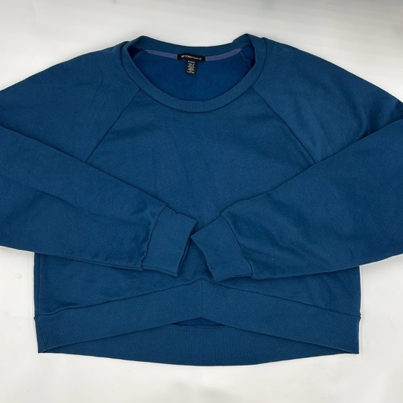 Beyond Yoga Tops - Beyond Yoga Luxe Fleece Uplift Cropped Pullover Sweatshirt Blue Gem Large NWT